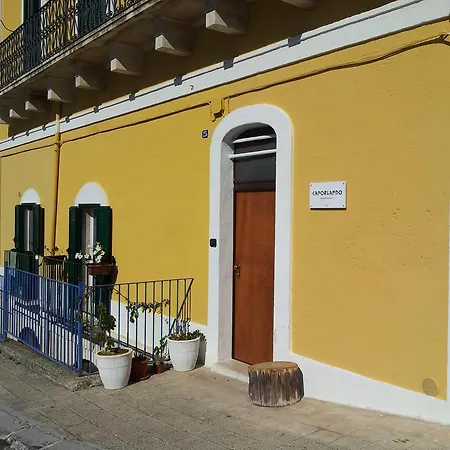 Caporlando Bed & Breakfast 3*